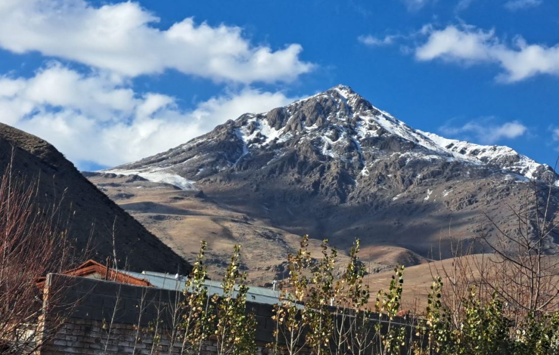 گرین؛ ستونهای سپید سرزمین کهن