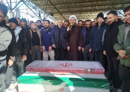 بدرقه شهدای امنیت روی دستان بروجردی‌ها