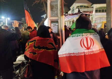 غوغای مردم بروجرد در پنجمین شب شهادت امام خامنه‌ای