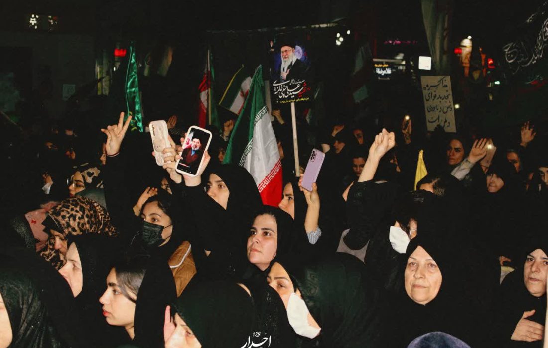 حضور مردم در خیابان، سد محکمی مقابل دشمنان