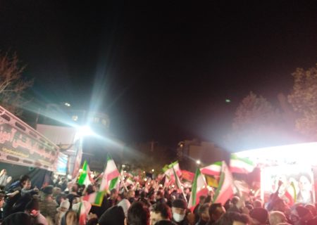 خروش بروجردی‌ها در سی و هشتمین شب