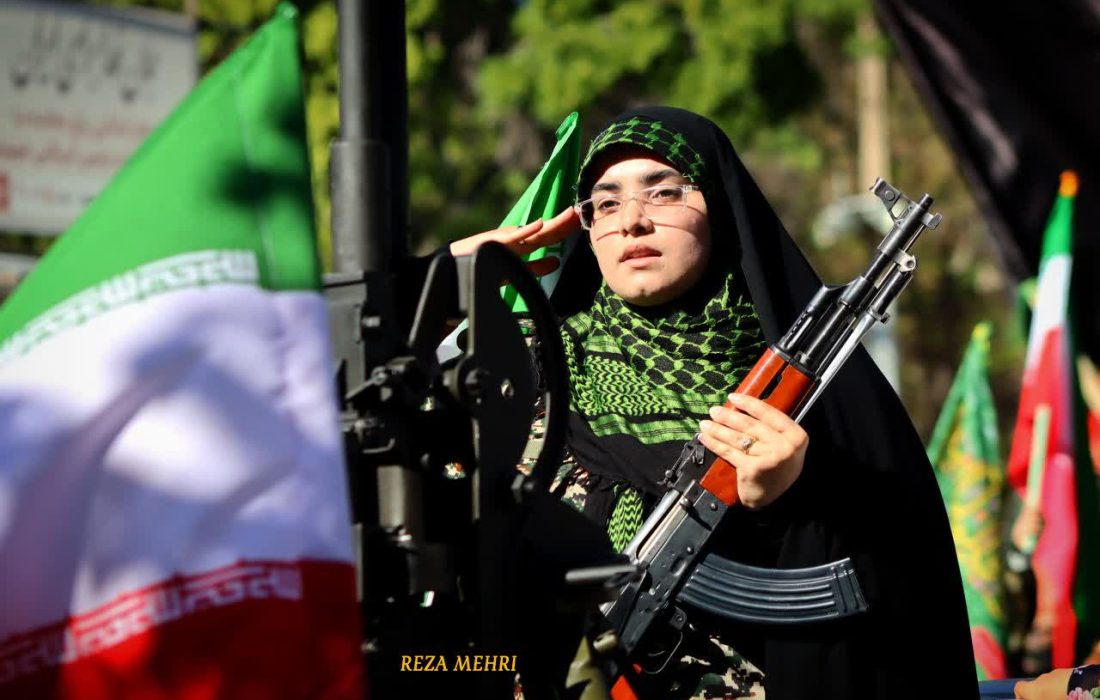 دختران جانفدای ایران در بروجرد به میدان آمدند