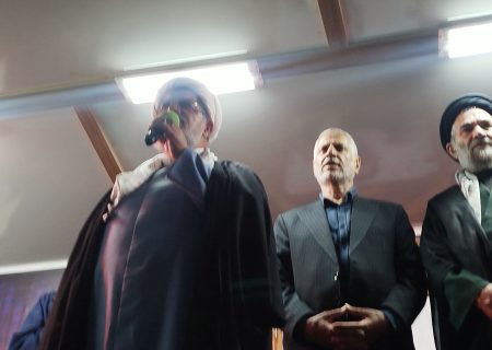فراهم کردن مسیر رشد توسط امامین انقلاب