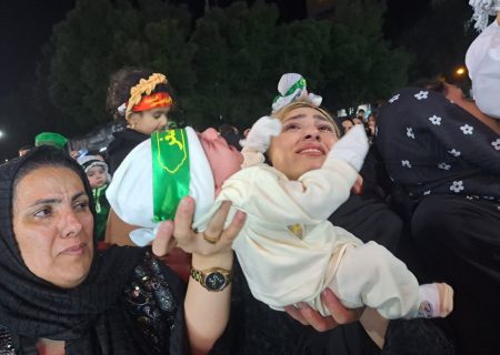 شیرخوارگان حسینی در اجتماع مردمی