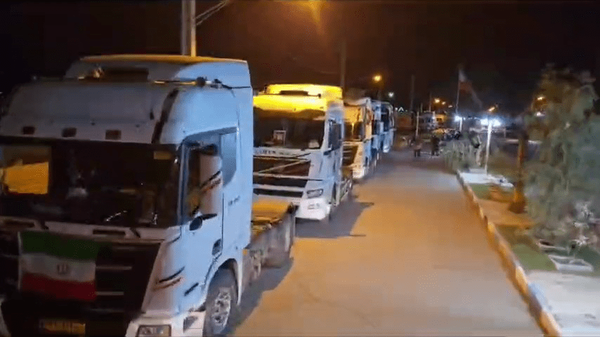 کاروان خودرویی ماشین‌های سنگین در شب عاشورای حسینی