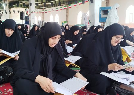 محفل انس با قرآن کریم برای رهبر شهید در بروجرد