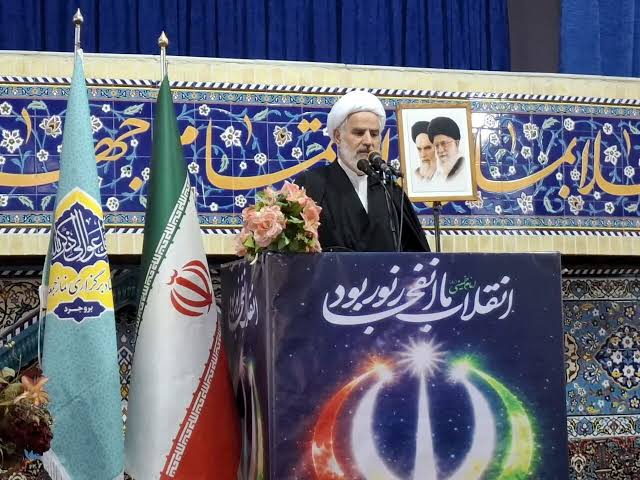 مردم با وجود مشکلات اقتصادی پای دفاع از مظلوم ایستادهاند